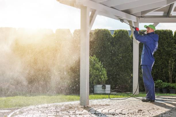 Best Pool Deck Cleaning  in Centerport, NY